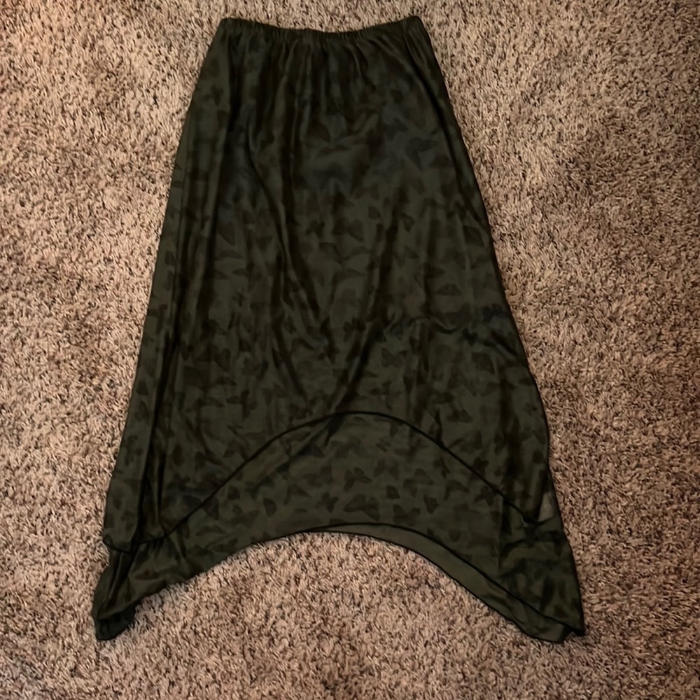 very cute green, flowy midi skirt with butterfly pattern